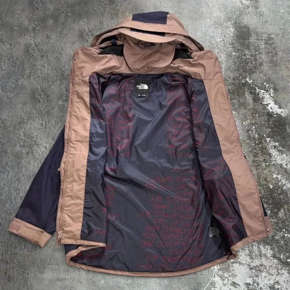 The North Face D2 Utility Super Besar Jacket. Brown & Navy Size Large